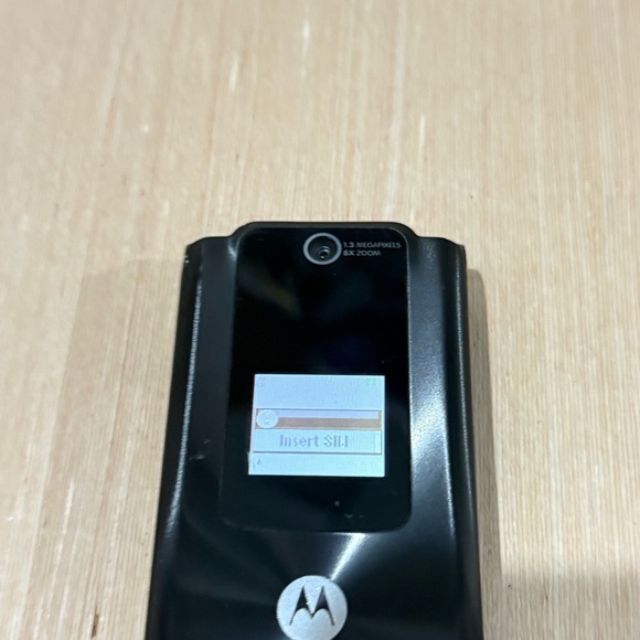 Motorola W490 T-Mobile 3G Flip Phone No Charger Tested Powers On Read Below!! - Picture 2 of 14